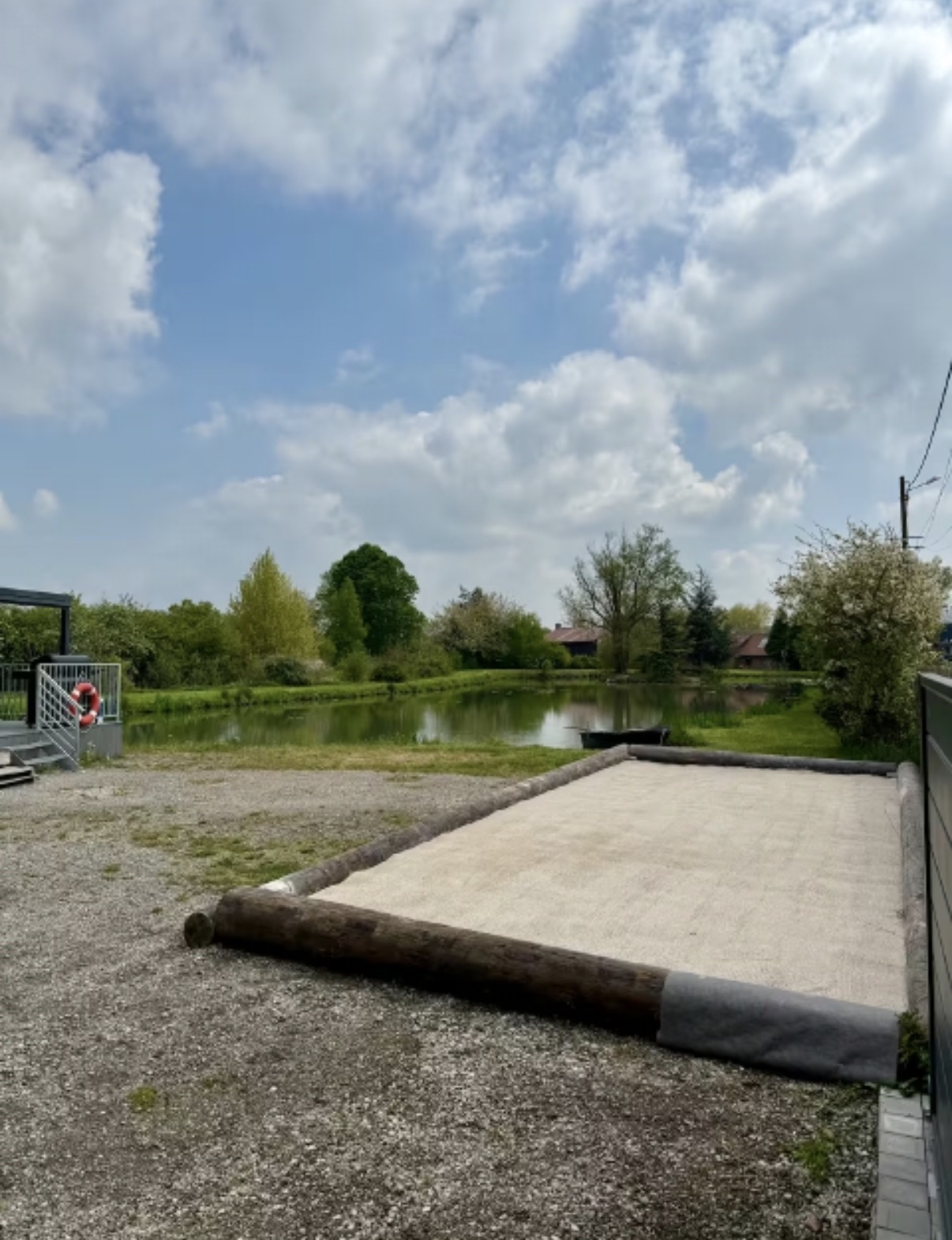 Etang de pêche et Mobile Home 8 personnes