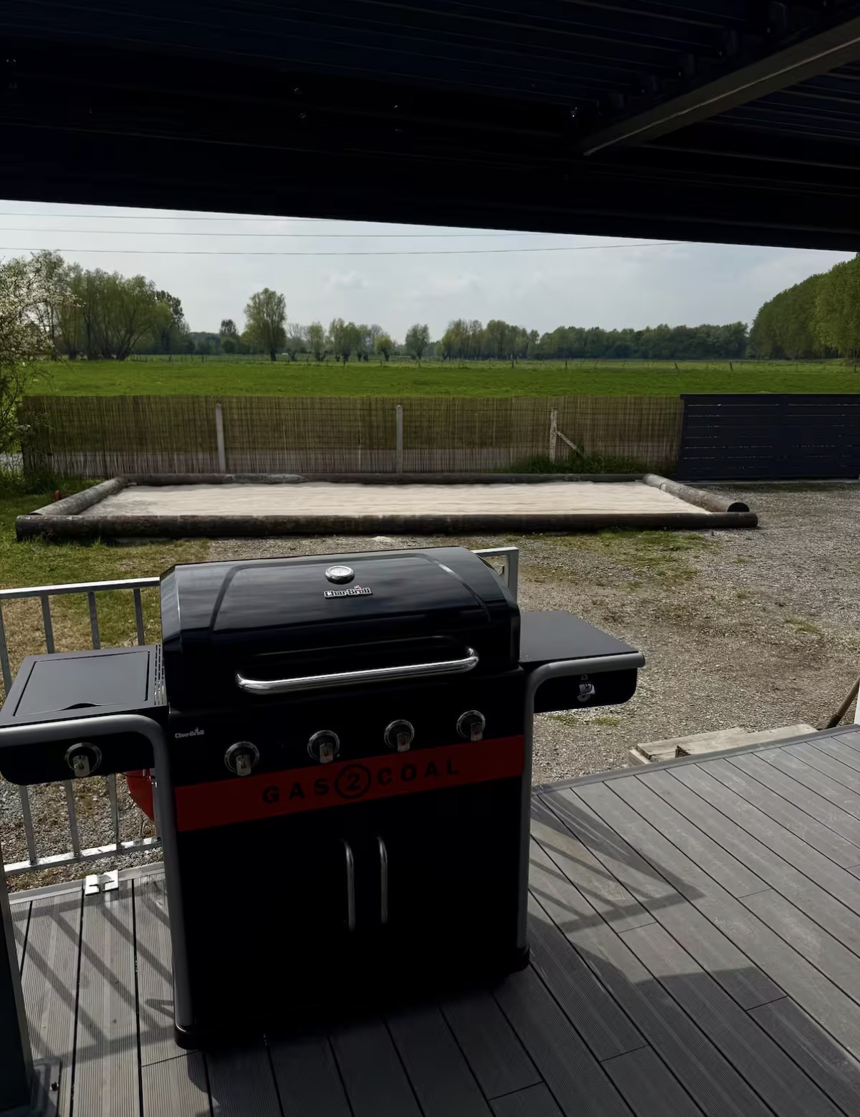 Etang de pêche et Mobile Home 8 personnes